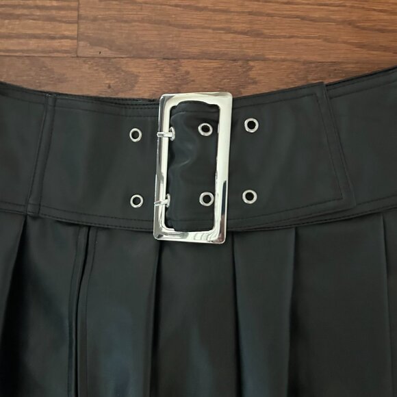 Gyaru Mini Skirt Kpop Aesthetics Pleated Faux Leather Mini Skirt Size Medium - Picture 6 of 14
